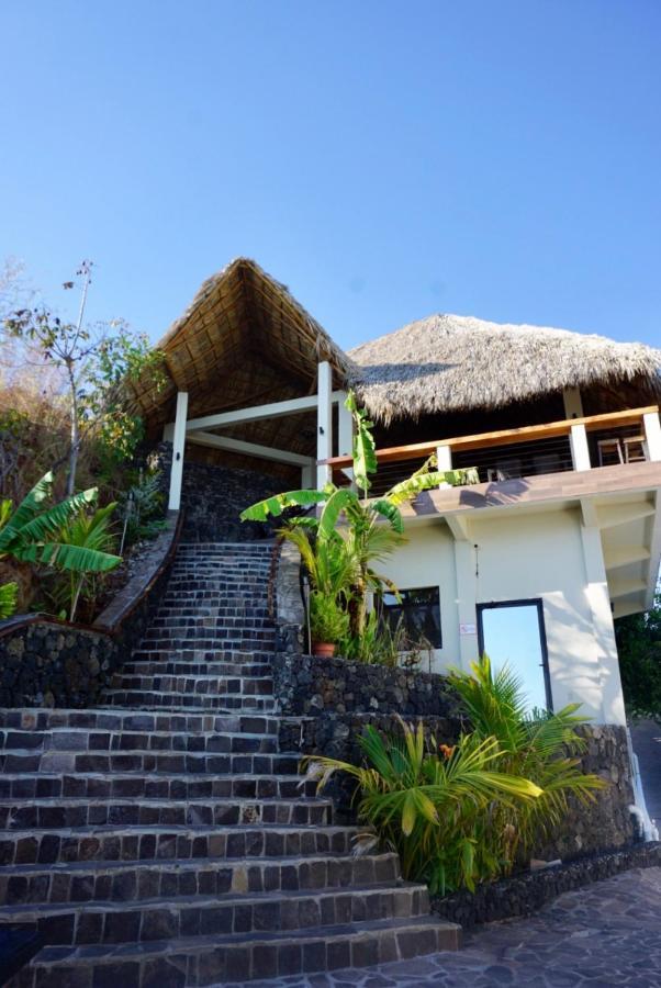 Vista Las Olas Resort El Cuco Exterior photo