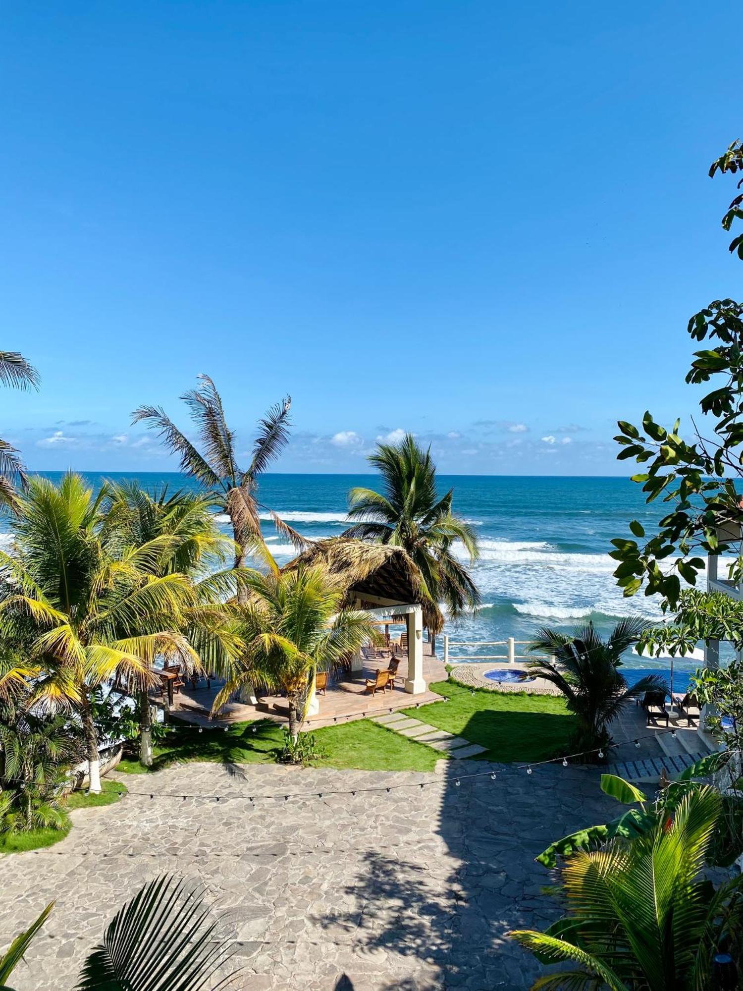 Vista Las Olas Resort El Cuco Exterior photo